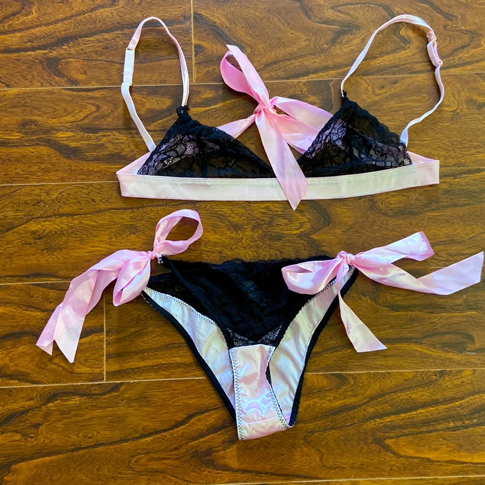 Rene Rofe sexy pink & black panty and bra set up in size M/L